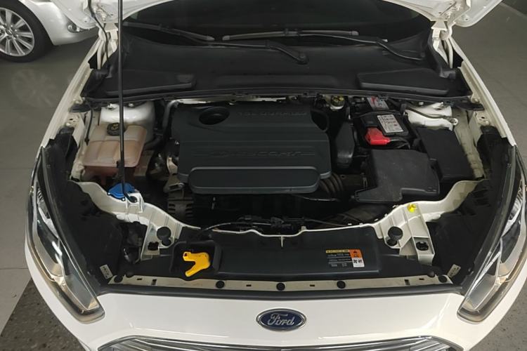 Used Ford Escort 2017 Happiness Edition 1.5L Automatic Fashion Version Engine Bay