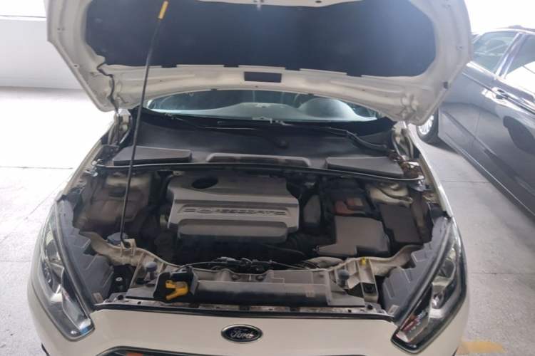Used Ford Escort 2017 Happiness Edition 1.5L Automatic Fashion Version Engine Bay