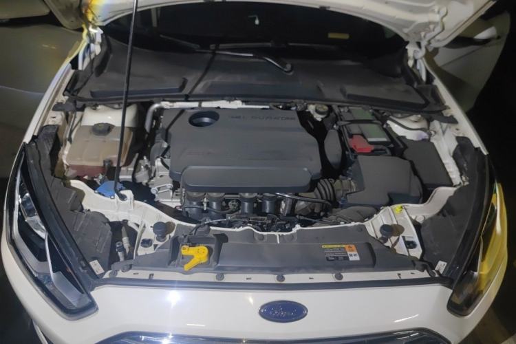 Used Ford Escort 2017 Happiness Edition 1.5L Automatic Fashion Version Engine Bay