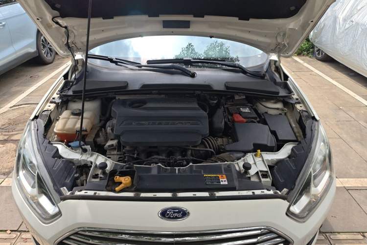 Used Ford Escort 2017 Happiness Edition 1.5L Automatic Fashion Version Engine Bay