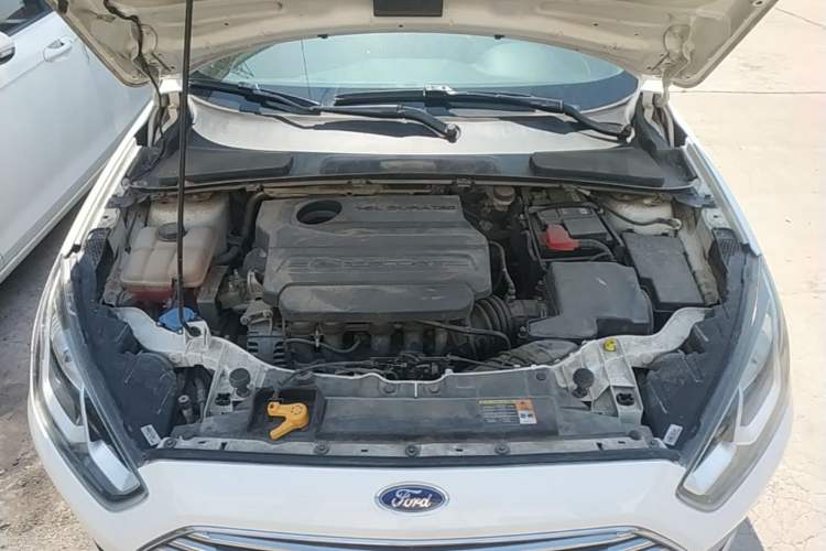 Used Ford Escort 2017 Revised Version 1.5L Manual Comfort Edition Engine Bay