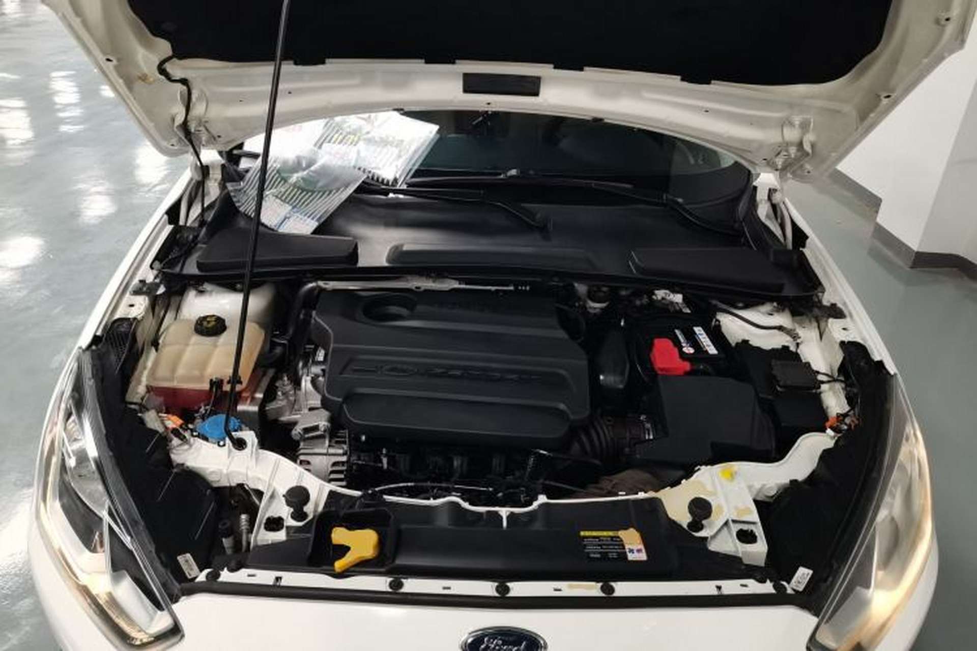 Used Ford Escort 2017 1.5L Automatic Comfort Model Engine Bay
