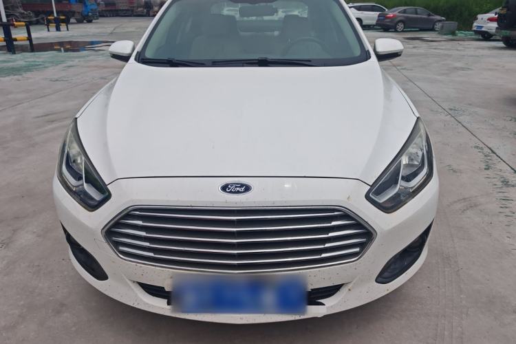Used Ford Escort 2017 1.5L Manual Comfort Model Exterior 1