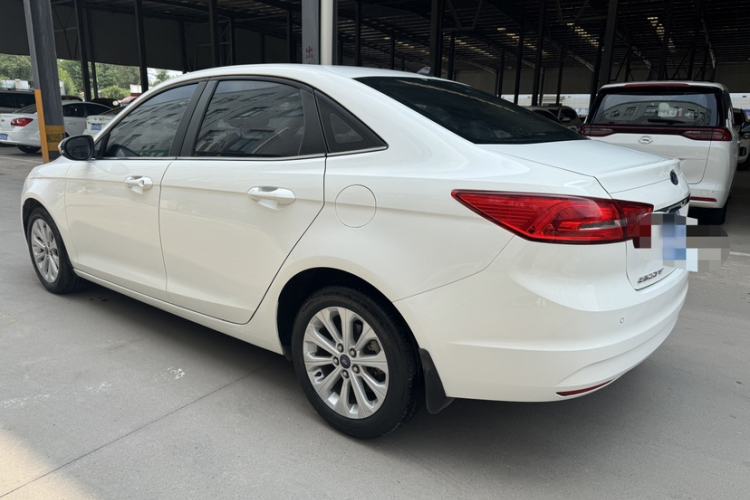 Used Ford Escort 2017 Happiness Edition 1.5L Automatic Fashion Version Exterior 1