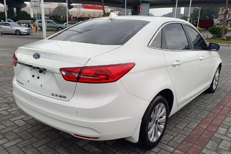 Used Ford Escort 2017 Happiness Edition 1.5L Automatic Fashion Version Exterior 1