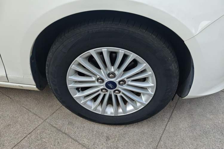 Used Ford Escort 2017 1.5L Manual Comfort Model Exterior 1