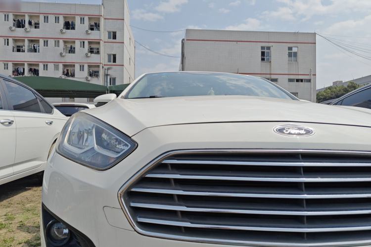 Used Ford Escort 2017 1.5L Manual Comfort Model Exterior 2
