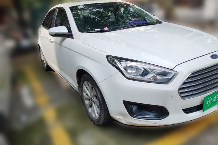 Used Ford Escort 2017 Happiness Edition 1.5L Automatic Fashion Version Exterior 2
