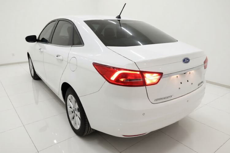 Used Ford Escort 2017 Happiness Edition 1.5L Automatic Fashion Version Exterior 2