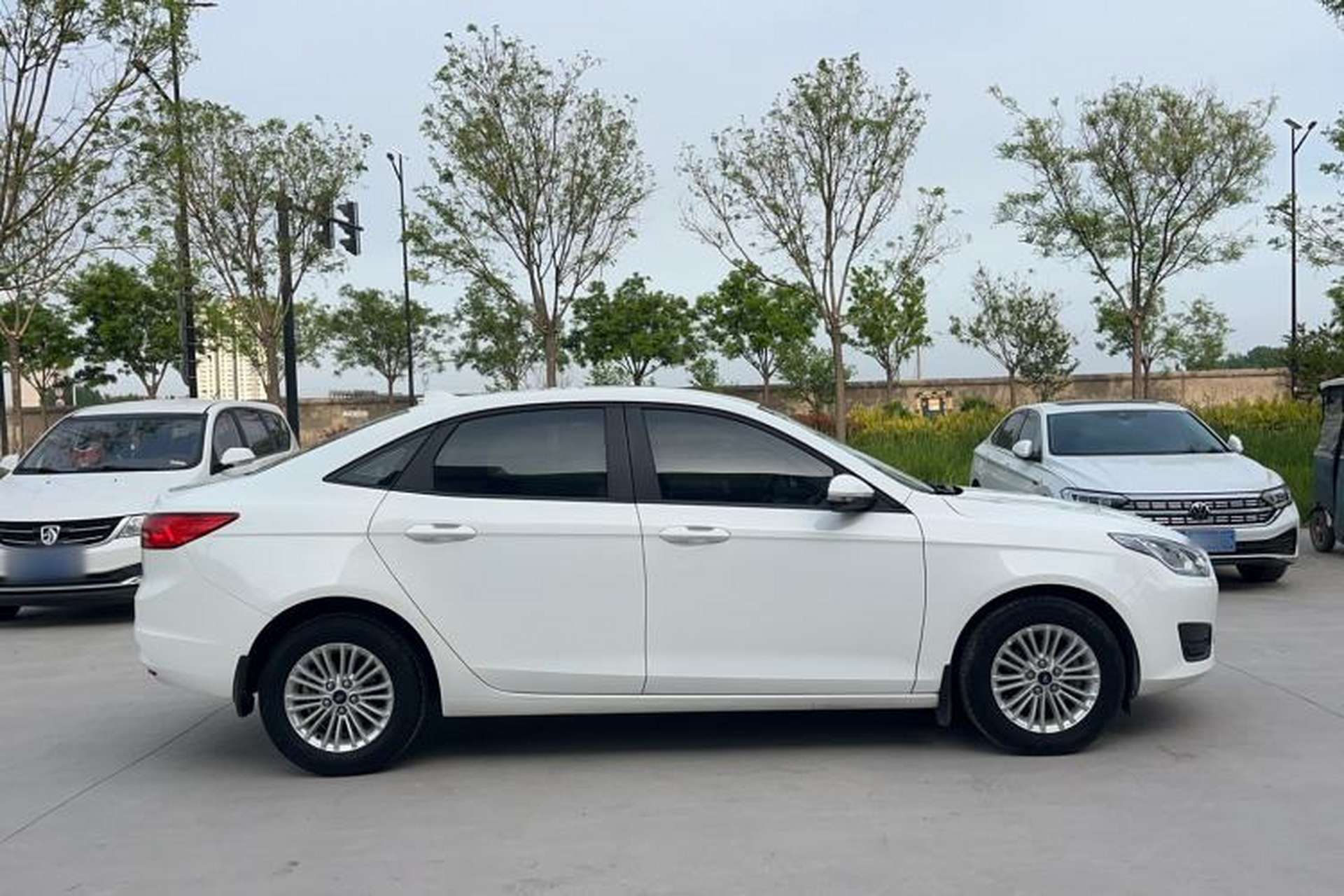 Used Ford Escort 2017 Revised Version 1.5L Automatic Comfort Edition Exterior 3