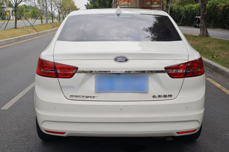 Used Ford Escort 2017 Happiness Edition 1.5L Automatic Fashion Version Exterior 3