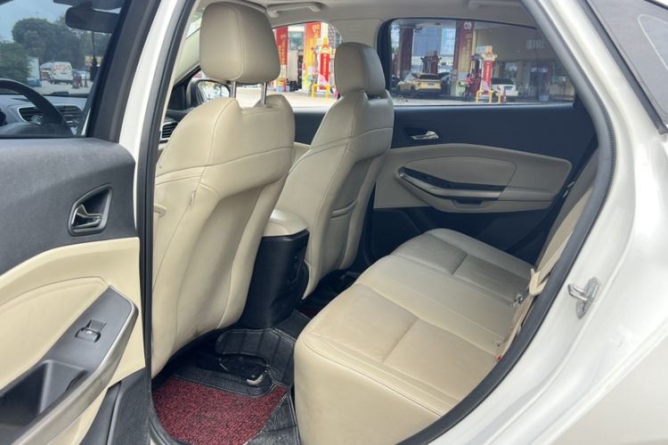 Used Ford Escort 2017 Happiness Edition 1.5L Automatic Fashion Version Exterior 3