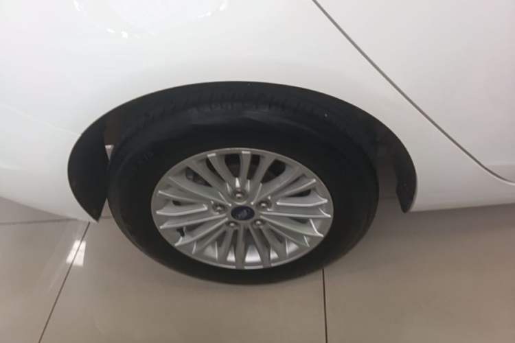 Used Ford Escort 2017 Revised Version 1.5L Automatic Comfort Edition Exterior 3