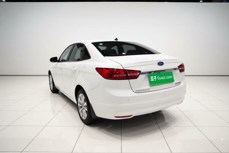 Used Ford Escort 2017 Happiness Edition 1.5L Automatic Fashion Version Exterior 3