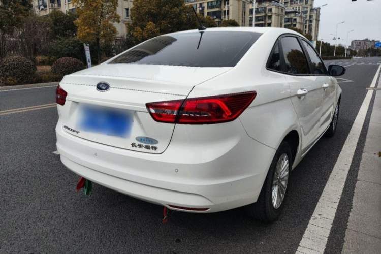 Used Ford Escort 2017 Revised Version 1.5L Automatic Comfort Edition Exterior 4