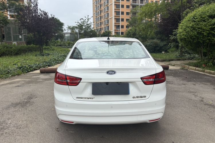 Used Ford Escort 2017 1.5L Automatic Comfort Model Exterior 4