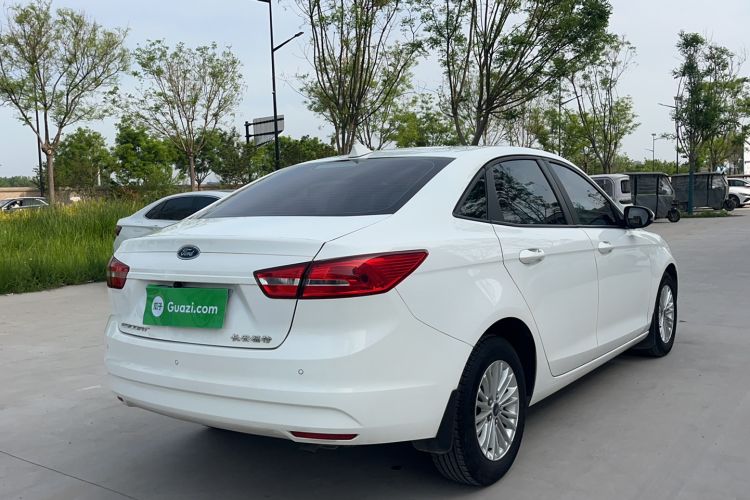 Used Ford Escort 2017 Revised Version 1.5L Automatic Comfort Edition Exterior 4
