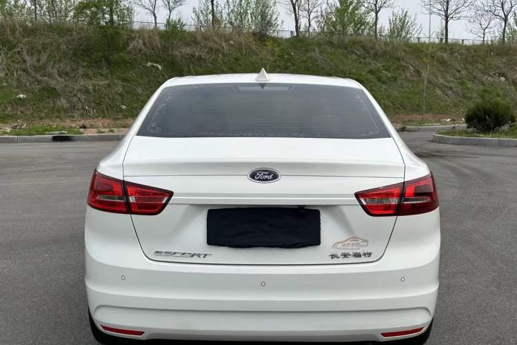 Used Ford Escort 2017 Revised Version 1.5L Automatic Comfort Edition Exterior 4