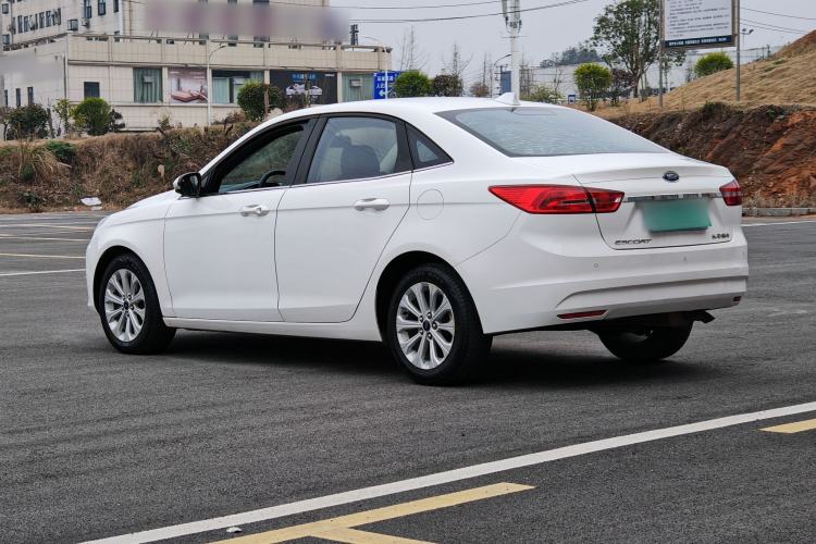 Used Ford Escort 2017 Happiness Edition 1.5L Automatic Fashion Version Exterior 4