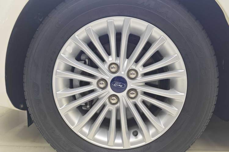 Used Ford Escort 2017 Revised Version 1.5L Automatic Comfort Edition Exterior 4