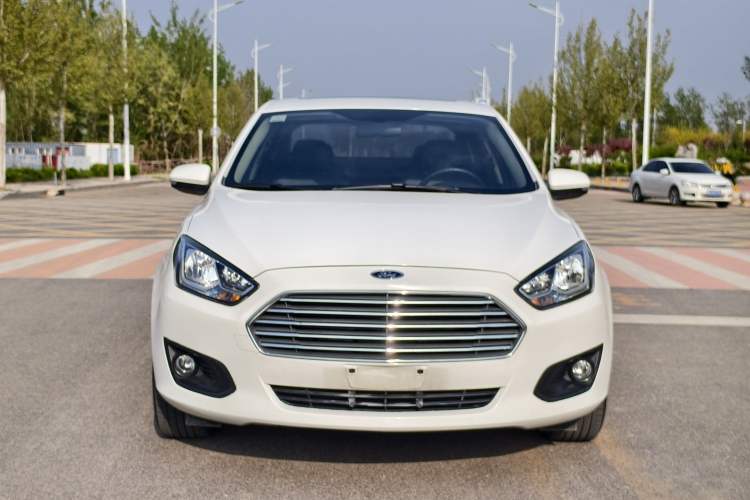 Used Ford Escort 2017 Happiness Edition 1.5L Automatic Fashion Version Exterior 5