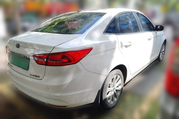 Used Ford Escort 2017 Happiness Edition 1.5L Automatic Fashion Version Exterior 5