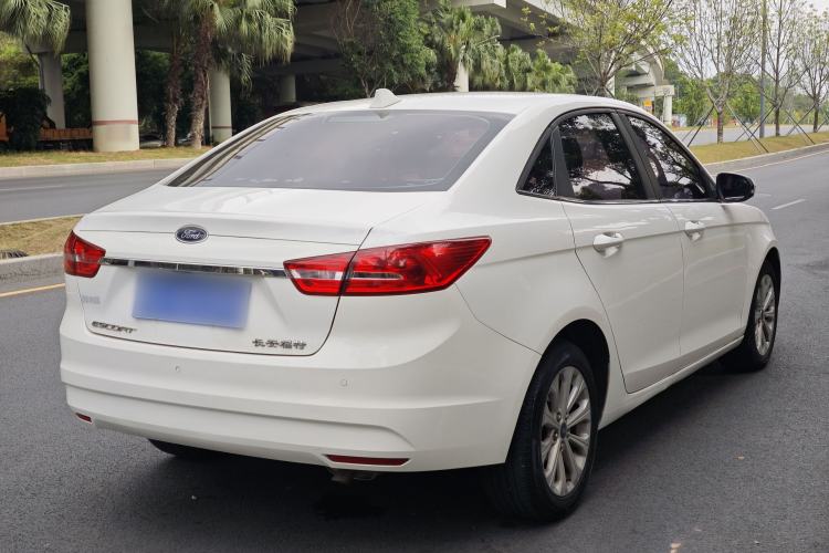 Used Ford Escort 2017 Happiness Edition 1.5L Automatic Fashion Version Exterior 5