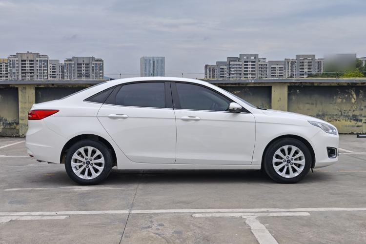Used Ford Escort 2017 Happiness Edition 1.5L Automatic Fashion Version Exterior 5