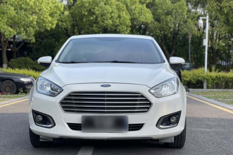 Used Ford Escort 2017 Happiness Edition 1.5L Automatic Fashion Version Exterior 5