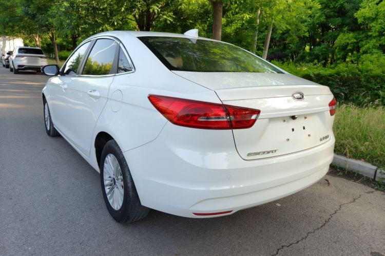 Used Ford Escort 2017 Revised Version 1.5L Automatic Comfort Edition Exterior 6