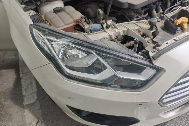Used Ford Escort 2017 1.5L Manual Comfort Model Exterior 6