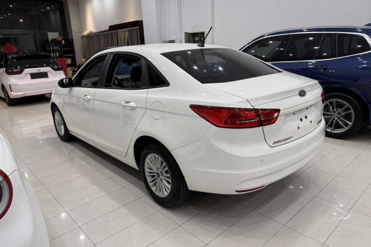 Used Ford Escort 2017 Revised Version 1.5L Automatic Comfort Edition Exterior 6