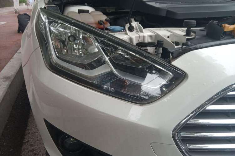 Used Ford Escort 2017 Happy Edition 1.5L Manual Fashion Model Exterior 6