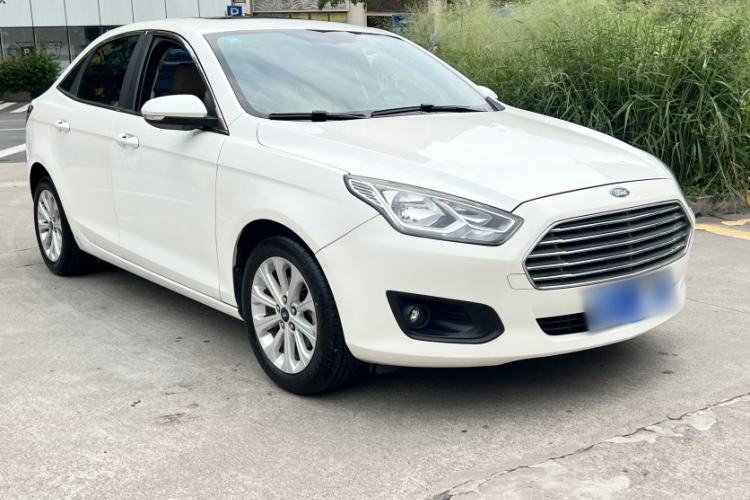 Used Ford Escort 2017 Happiness Edition 1.5L Automatic Fashion Version Exterior 6