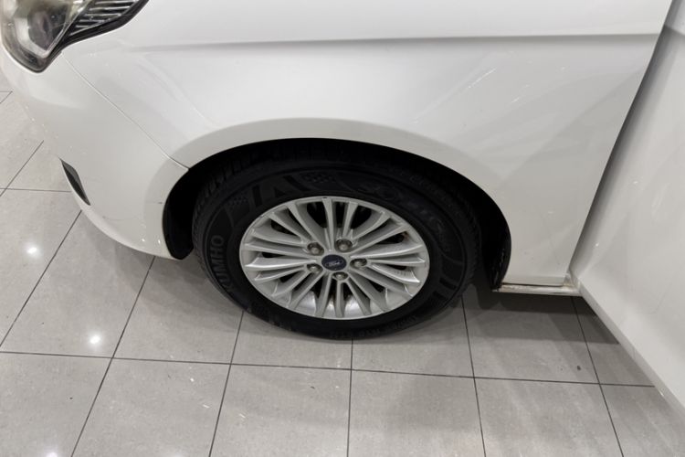 Used Ford Escort 2017 Revised Version 1.5L Automatic Comfort Edition Exterior 8