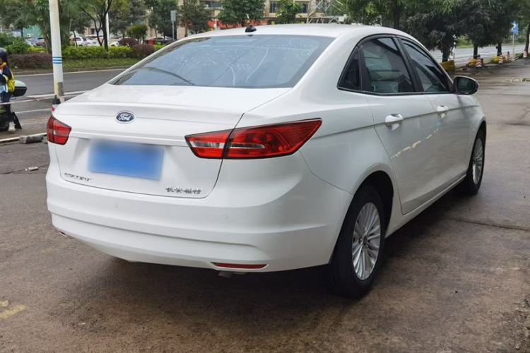 Used Ford Escort 2017 Revised Version 1.5L Automatic Comfort Edition Exterior 8