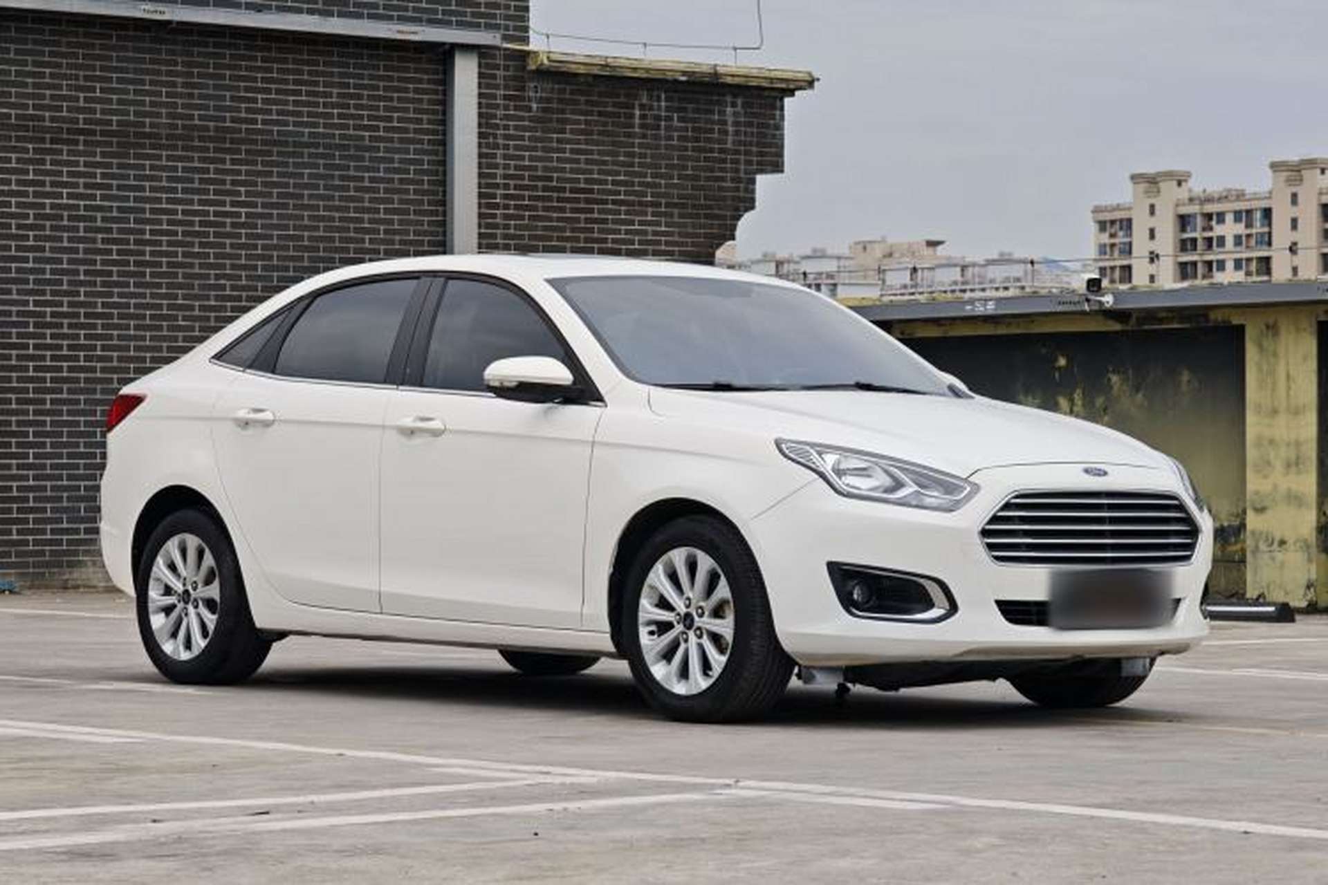 Used Ford Escort 2017 Happiness Edition 1.5L Automatic Fashion Version Exterior 8