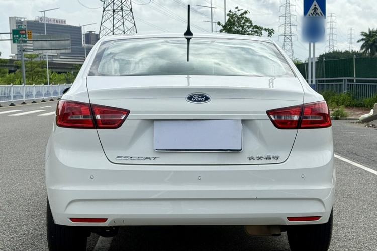 Used Ford Escort 2017 Revised Version 1.5L Automatic Comfort Edition Exterior 8