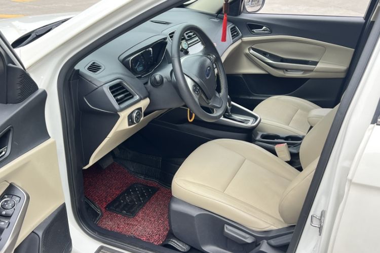 Used Ford Escort 2017 Happiness Edition 1.5L Automatic Fashion Version Exterior 9