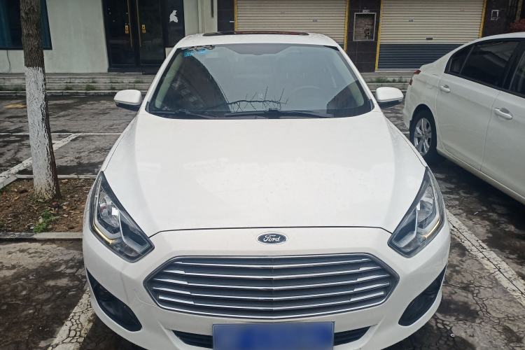 Used Ford Escort 2017 Happiness Edition 1.5L Automatic Fashion Version Front