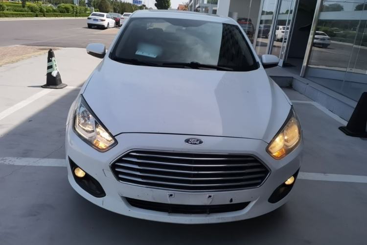 Used Ford Escort 2017 Happiness Edition 1.5L Automatic Fashion Version Front