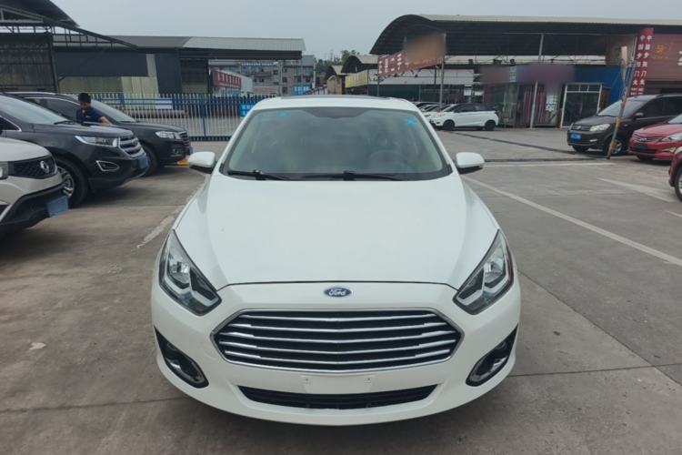 Used Ford Escort 2017 Happiness Edition 1.5L Automatic Fashion Version Front