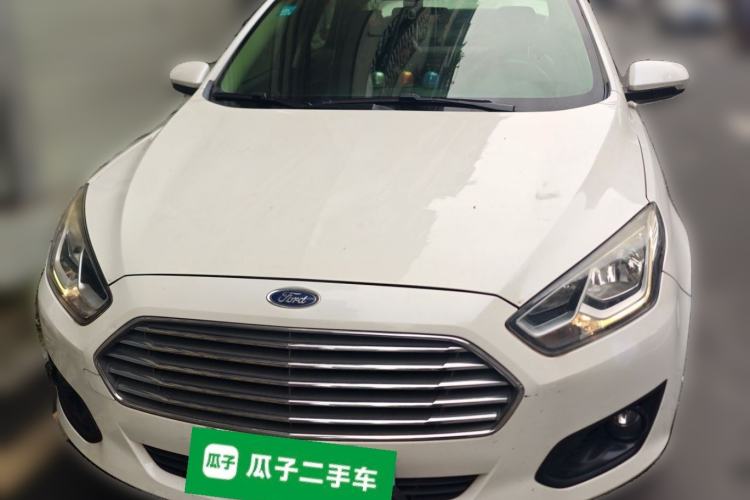 Used Ford Escort 2017 Happiness Edition 1.5L Automatic Fashion Version Front