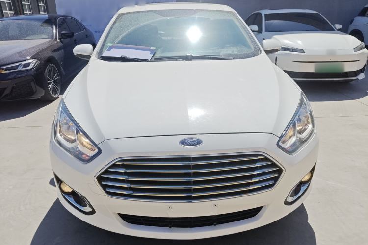 Used Ford Escort 2017 Happiness Edition 1.5L Automatic Fashion Version Front