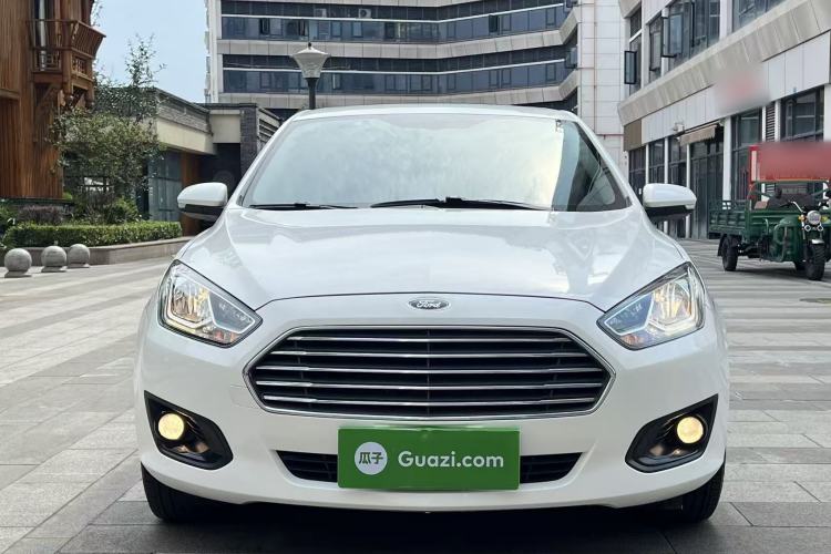 Used Ford Escort 2017 Happiness Edition 1.5L Automatic Fashion Version Front