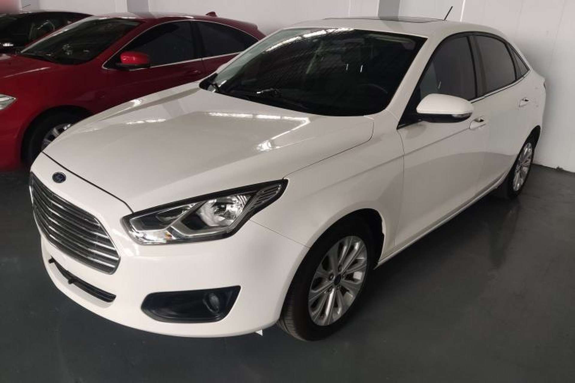 Used Ford Escort 2017 Happiness Edition 1.5L Automatic Fashion Version Front Left 45 Deg