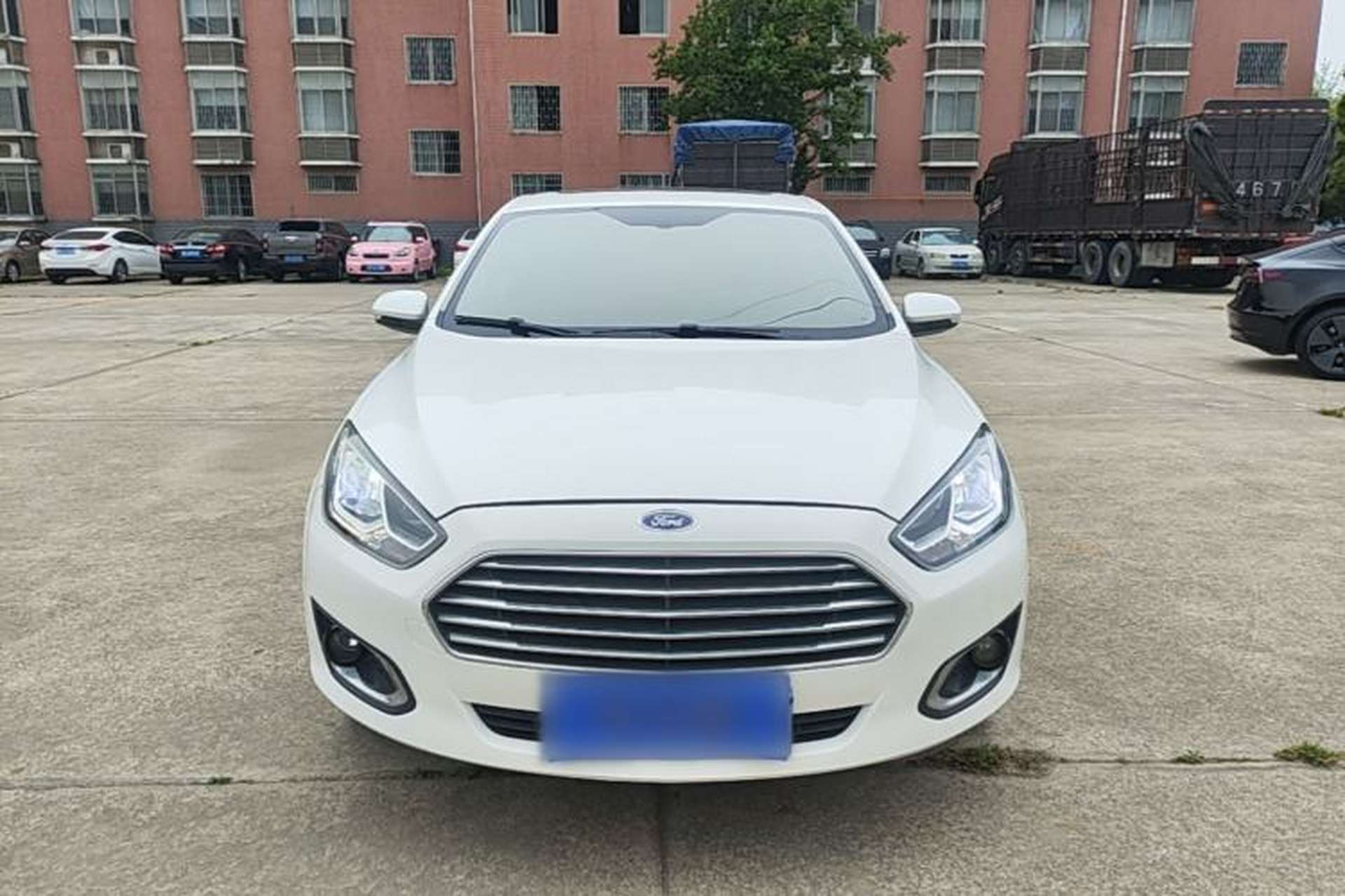 Used Ford Escort 2017 Happiness Edition 1.5L Automatic Fashion Version Front
