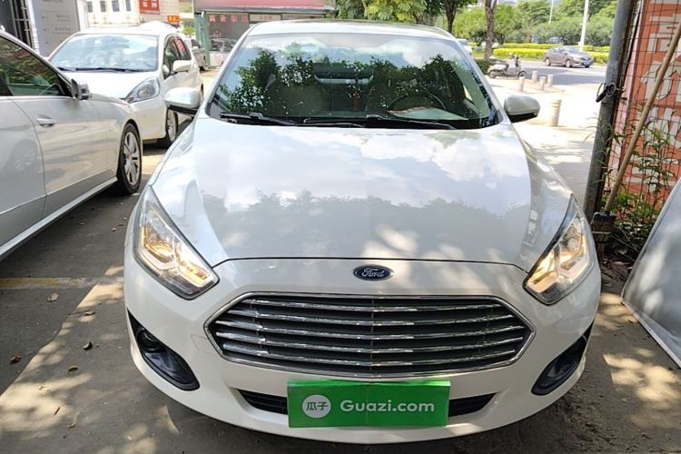 Used Ford Escort 2017 Happiness Edition 1.5L Automatic Fashion Version Front