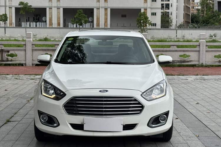 Used Ford Escort 2017 Happiness Edition 1.5L Automatic Fashion Version Front