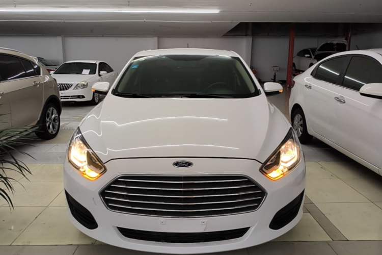 Used Ford Escort 2017 Revised Version 1.5L Manual Comfort Edition Front
